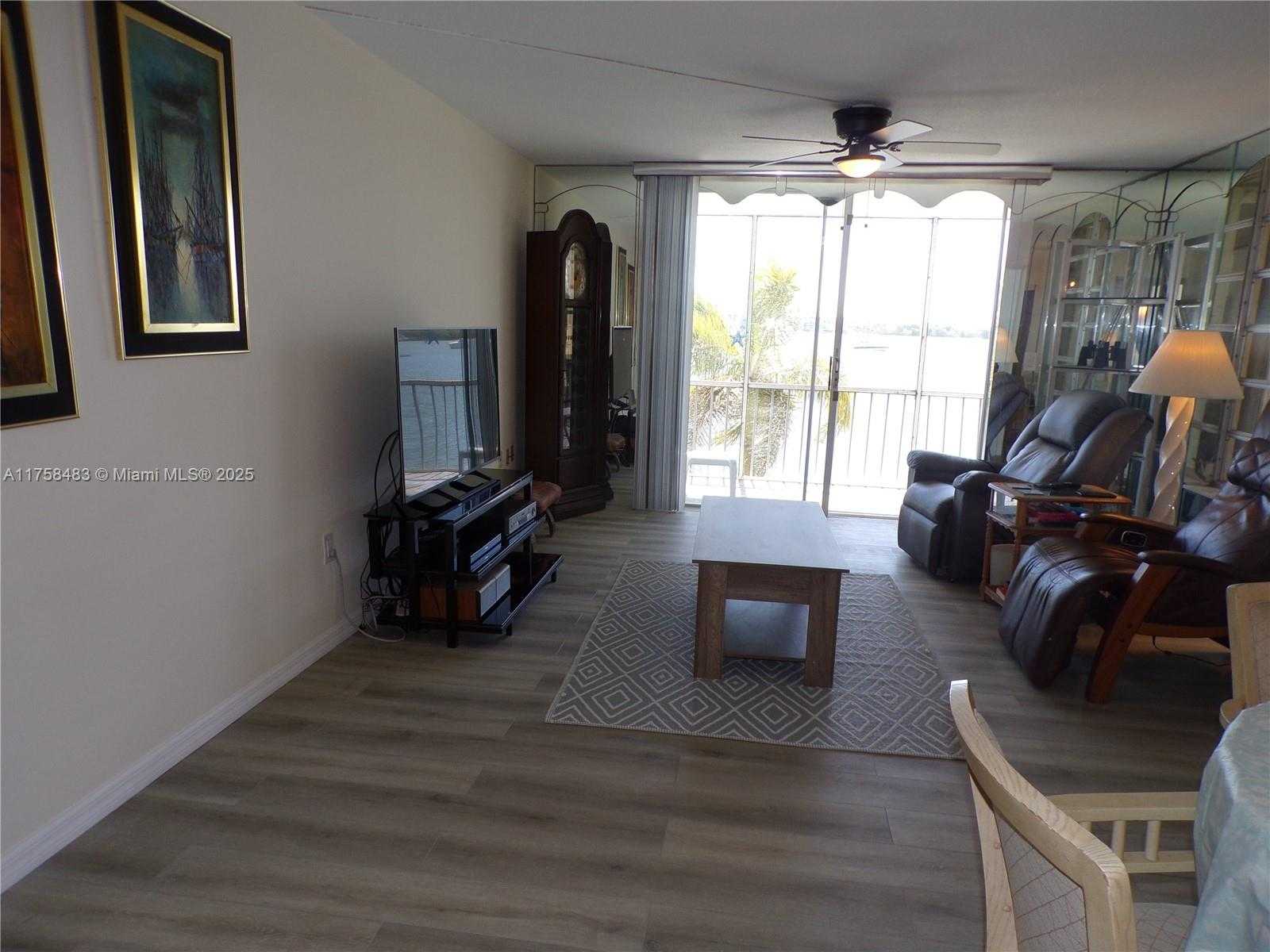 Small Image of 3000 MARCOS DR #P206, Aventura Number 27