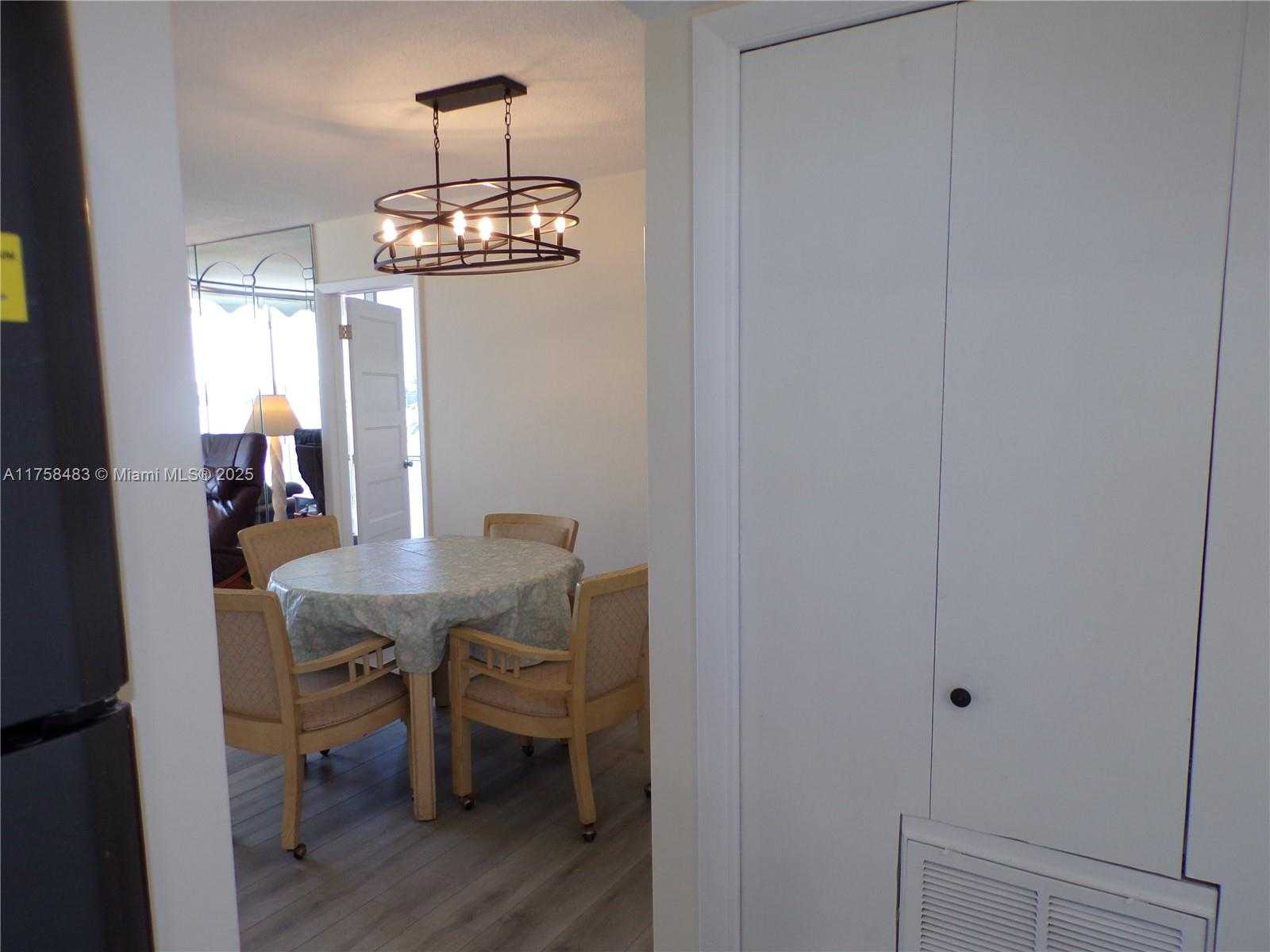 Small Image of 3000 MARCOS DR #P206, Aventura Number 36