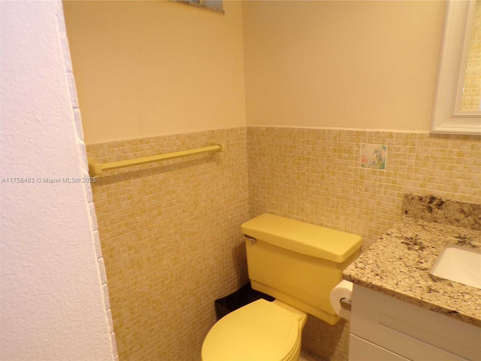 Small Image of 3000 MARCOS DR #P206, Aventura Number 67