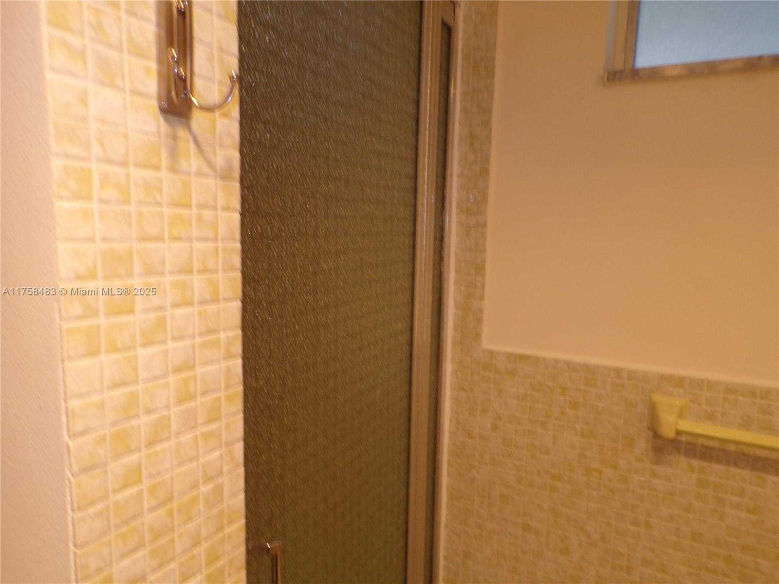 Small Image of 3000 MARCOS DR #P206, Aventura Number 68