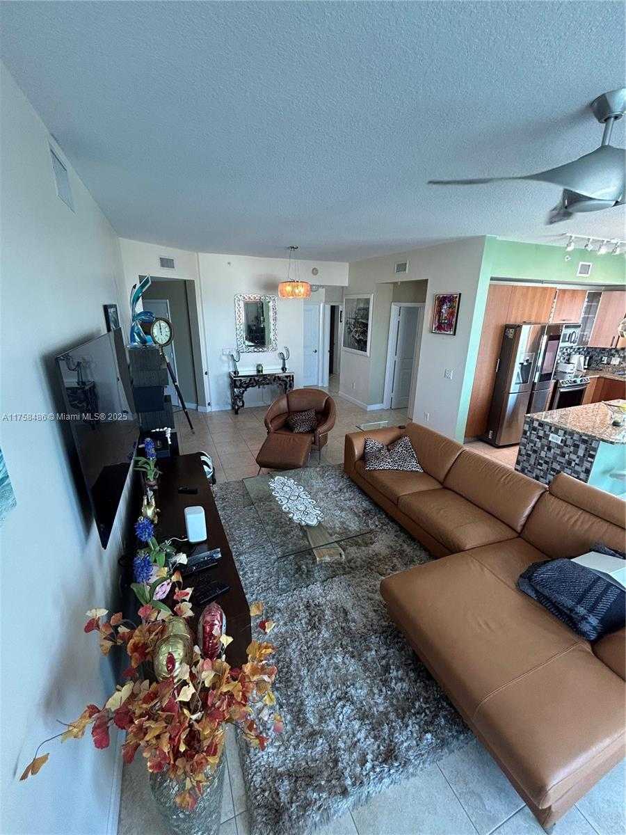 Imagen de Pequeño Objeto