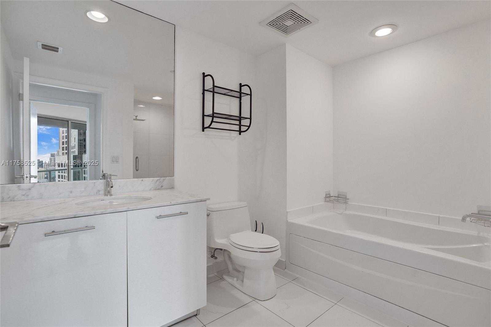 Small Image of 55 SOUTH EAST 6TH ST #3604, Miami Number 6