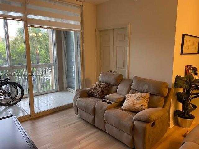 Small Image of 9755 NORTH WEST 52ND ST #318, Doral Number 4
