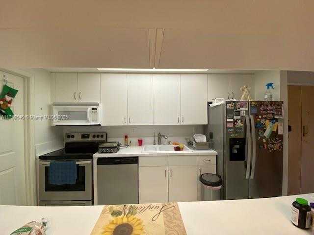Small Image of 9755 NORTH WEST 52ND ST #318, Doral Number 5