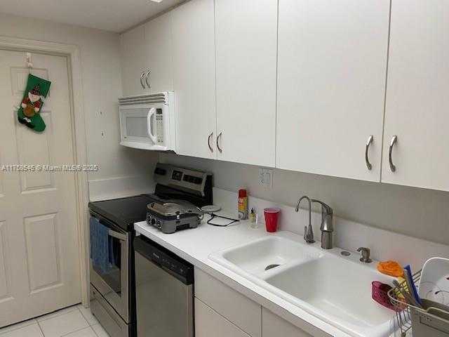 Small Image of 9755 NORTH WEST 52ND ST #318, Doral Number 6