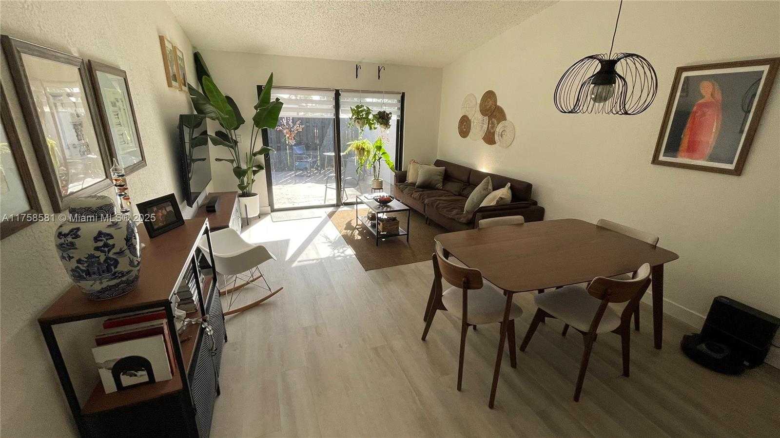 Small Image of 5303 SOUTH WEST 138TH CT #5303, Miami Number 2