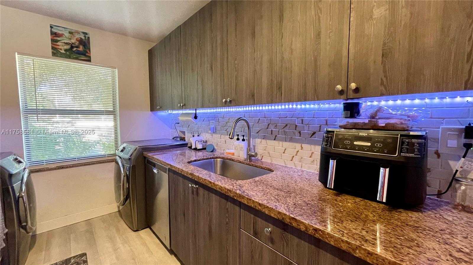 Small Image of 5303 SOUTH WEST 138TH CT #5303, Miami Number 5