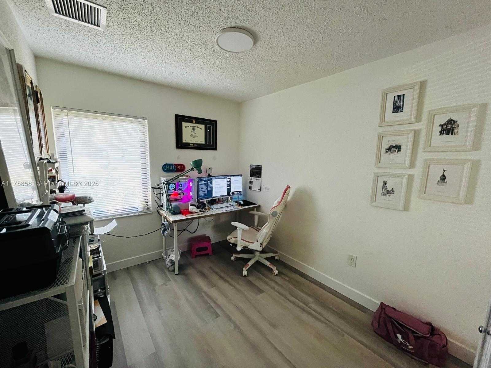 Small Image of 5303 SOUTH WEST 138TH CT #5303, Miami Number 9