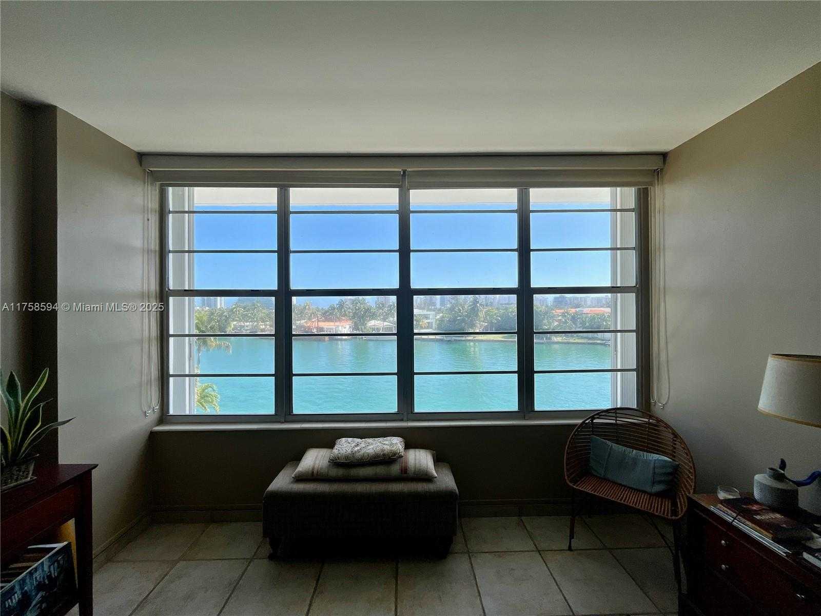 Small Image of 9101 EAST BAY HARBOR DR #406, Bay Harbor Islands Number 25