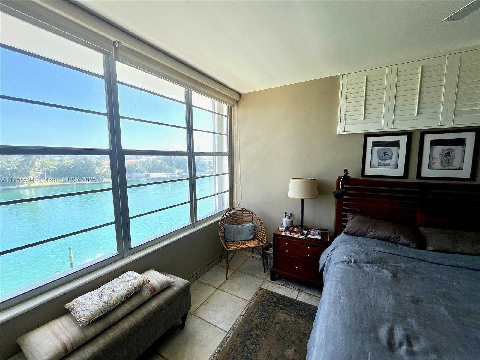 Small Image of 9101 EAST BAY HARBOR DR #406, Bay Harbor Islands Number 27