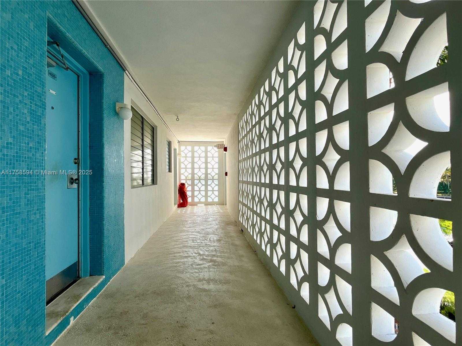 Small Image of 9101 EAST BAY HARBOR DR #406, Bay Harbor Islands Number 33