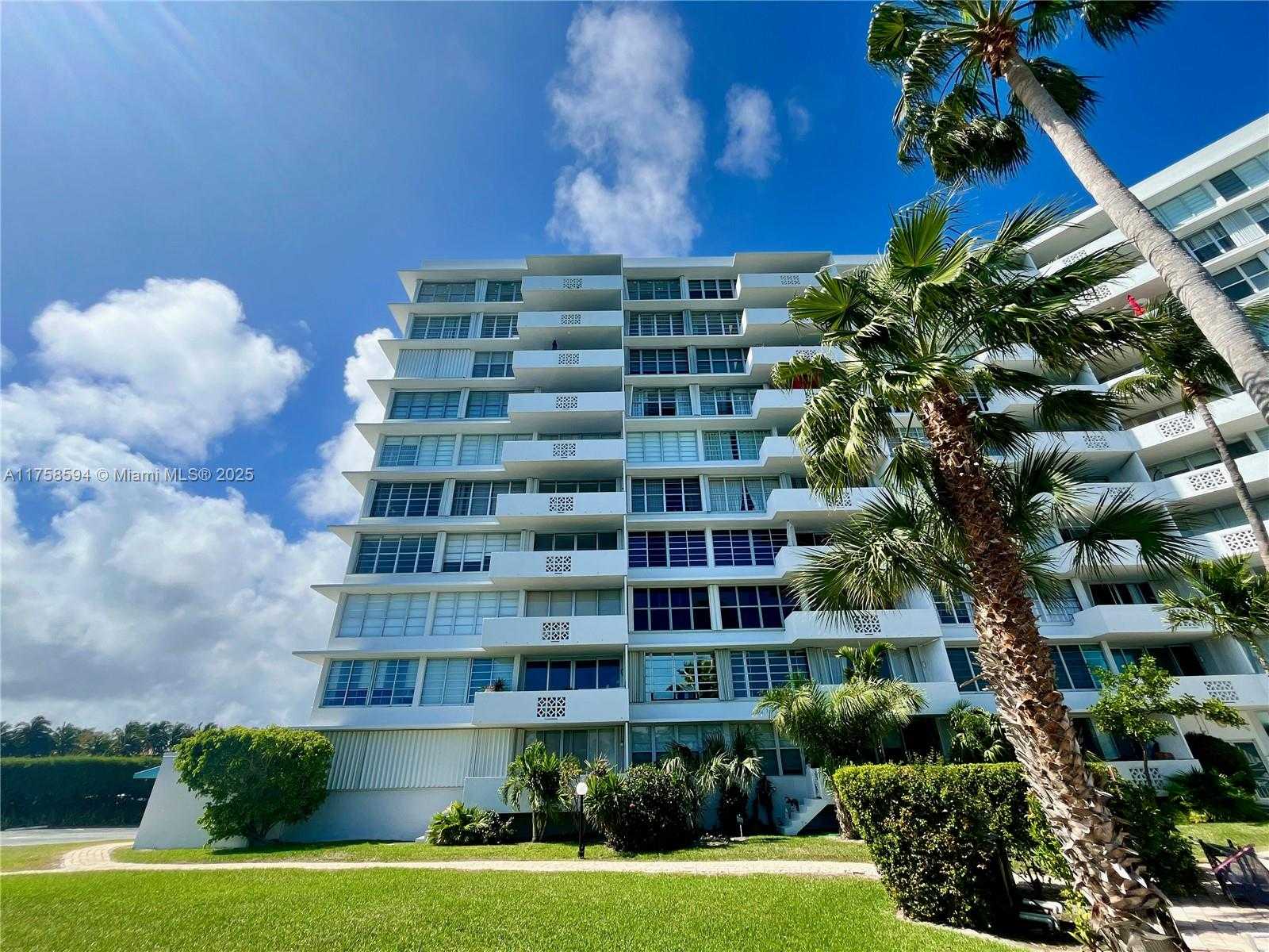 Small Image of 9101 EAST BAY HARBOR DR #406, Bay Harbor Islands Number 44