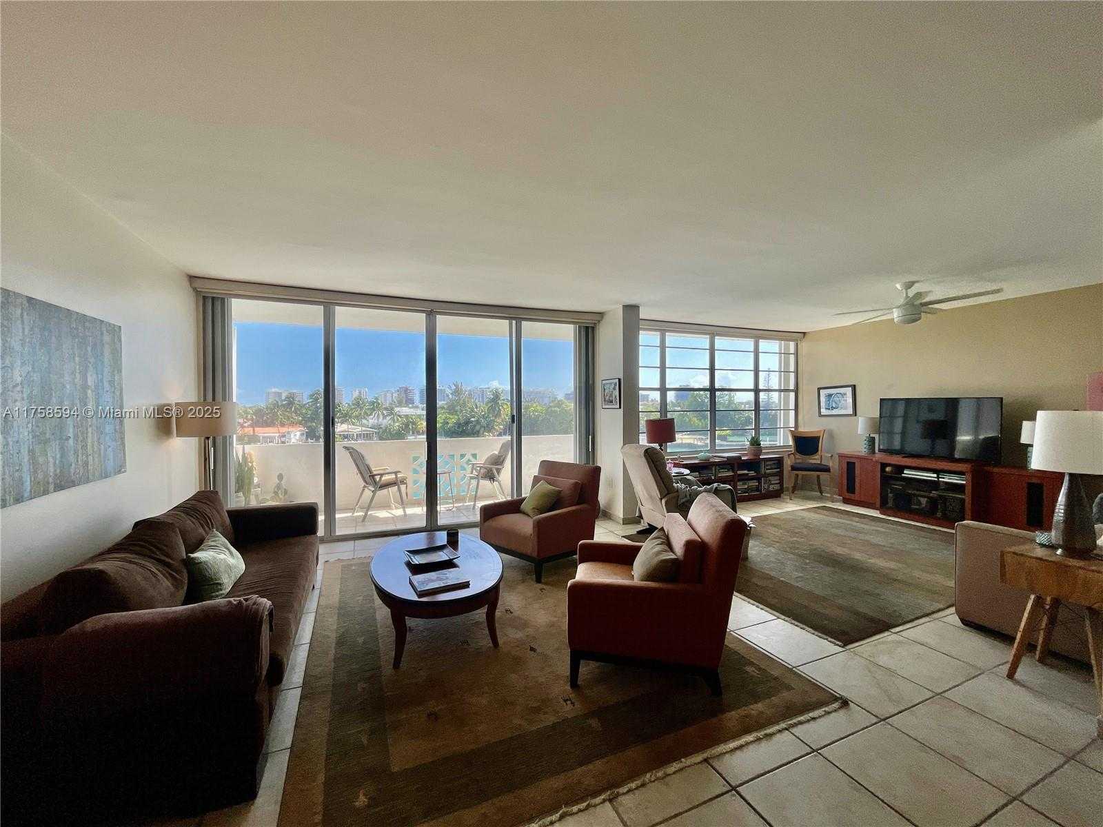 Small Image of 9101 EAST BAY HARBOR DR #406, Bay Harbor Islands Number 8