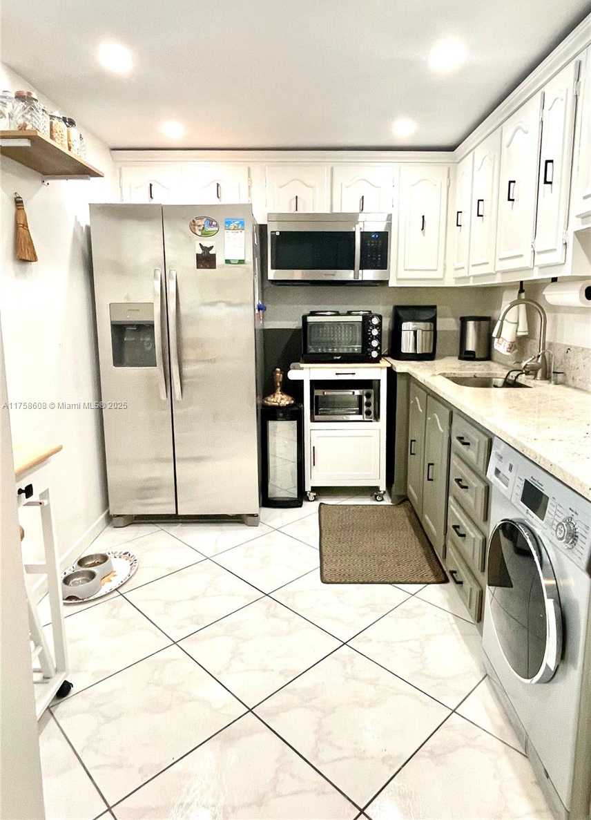 Small Image of 2300 NORTH EAST 1ST LN #3090, Boynton Beach Number 13