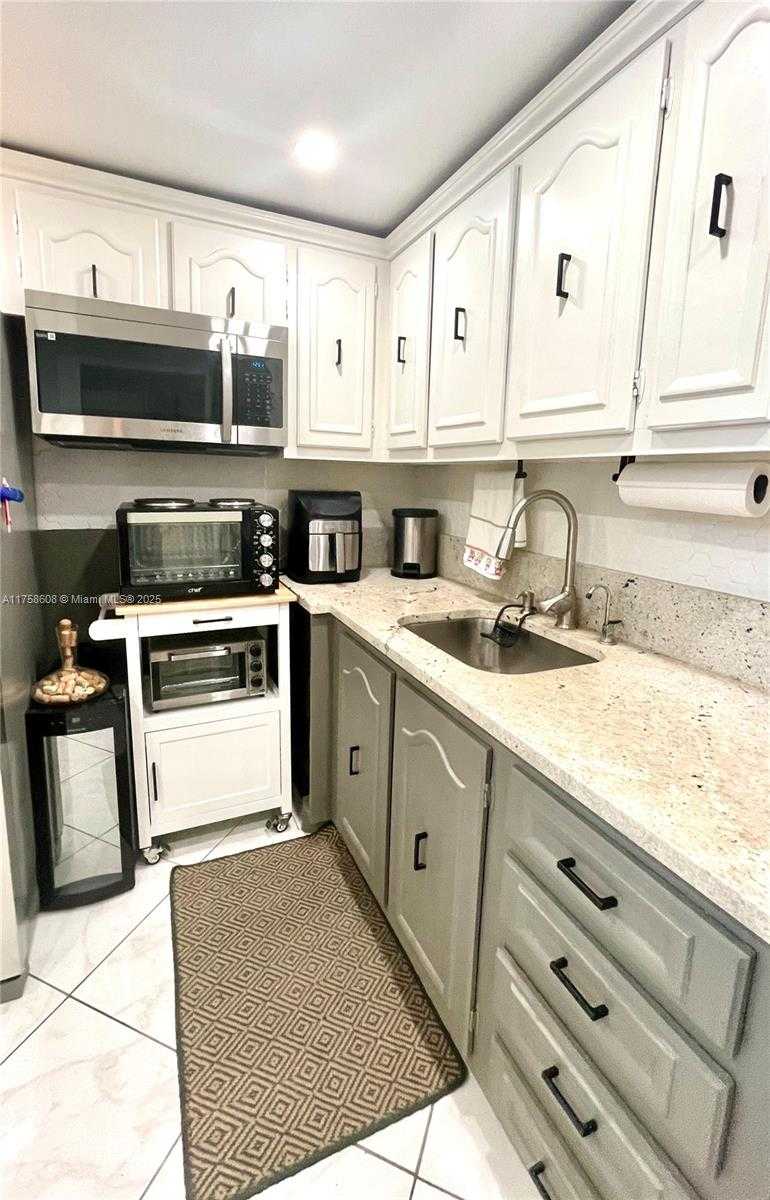 Small Image of 2300 NORTH EAST 1ST LN #3090, Boynton Beach Number 18