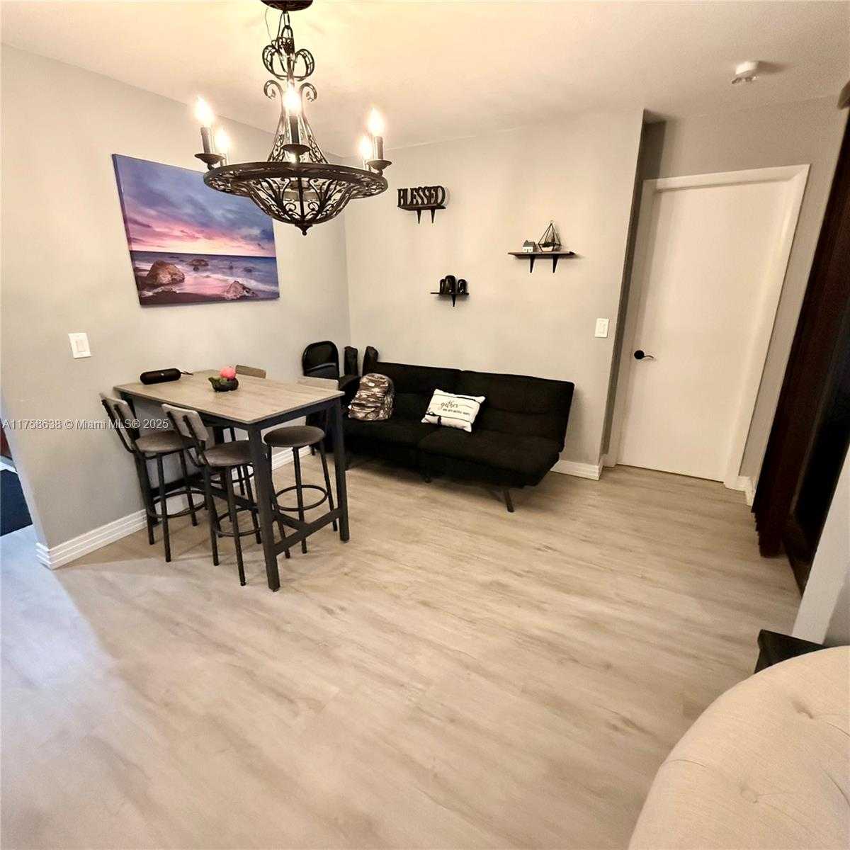 Small Image of 2506 NORTH CARAMBOLA CIR N #1805, Coconut Creek Number 14