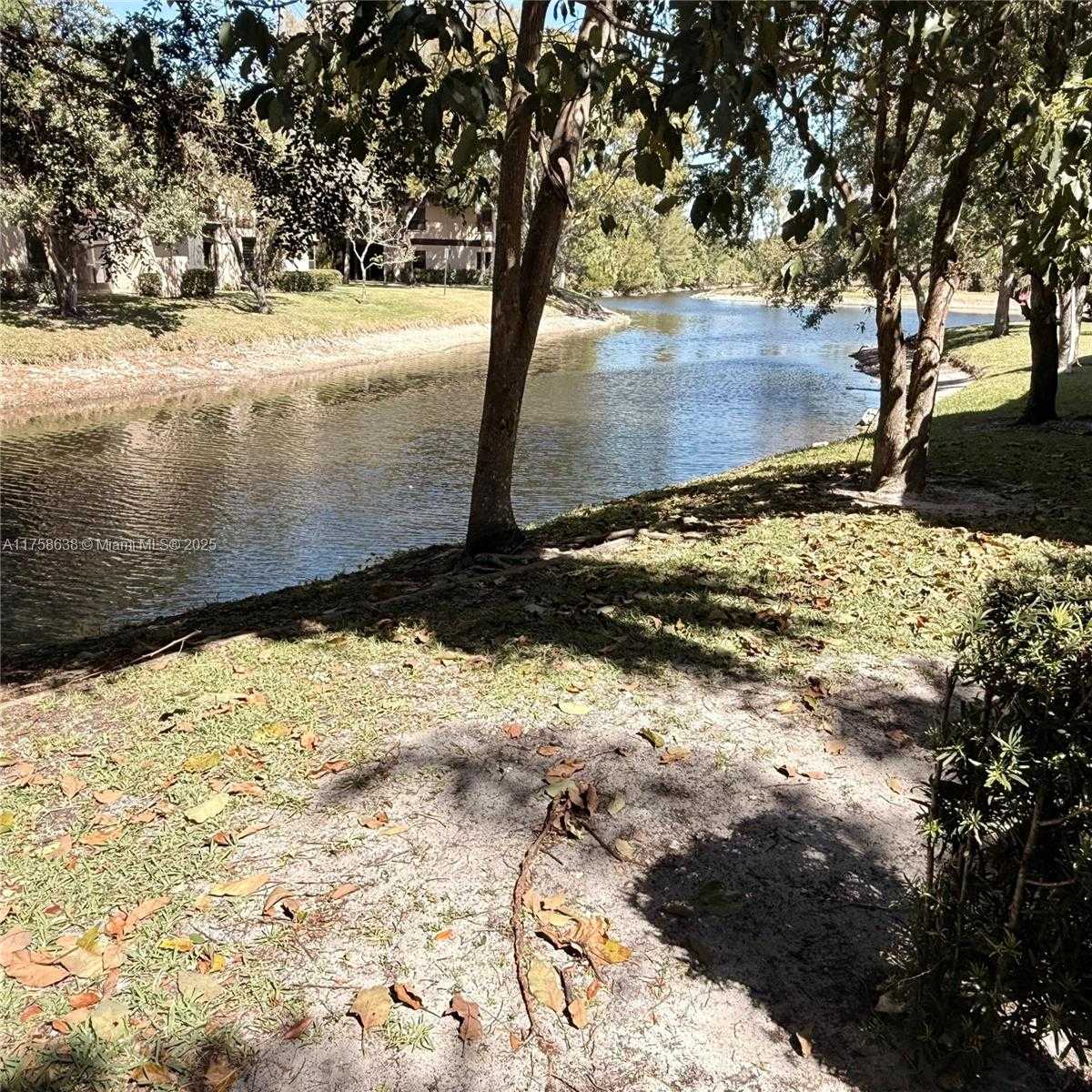 Small Image of 2506 NORTH CARAMBOLA CIR N #1805, Coconut Creek Number 39