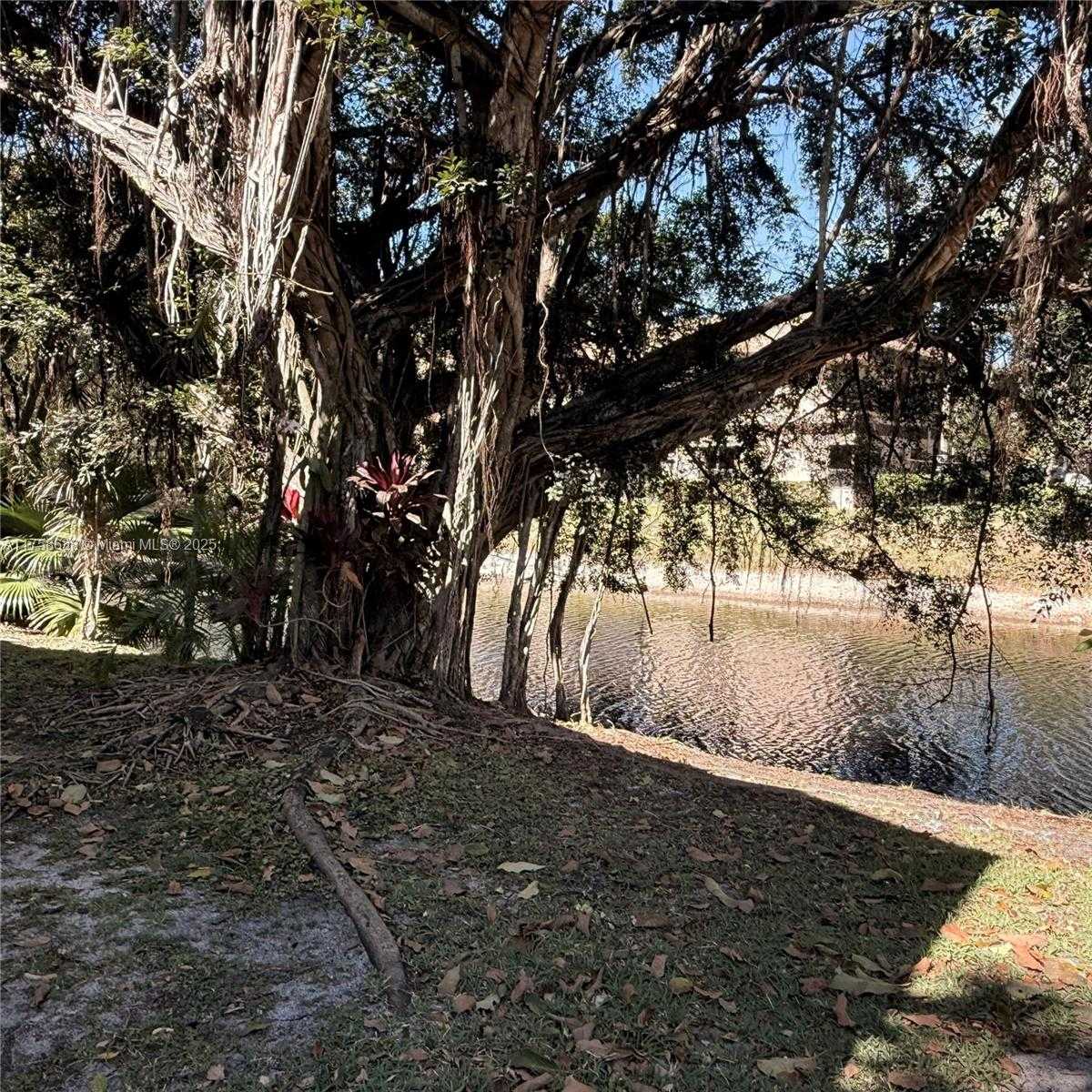 Small Image of 2506 NORTH CARAMBOLA CIR N #1805, Coconut Creek Number 40