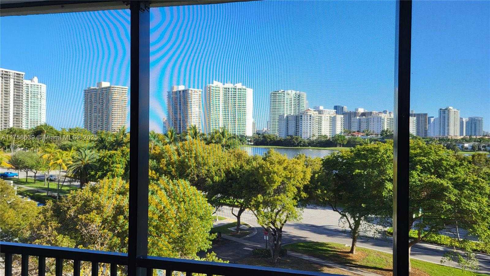 Small Image of 3475 NORTH COUNTRY CLUB DR #610, Aventura Number 2