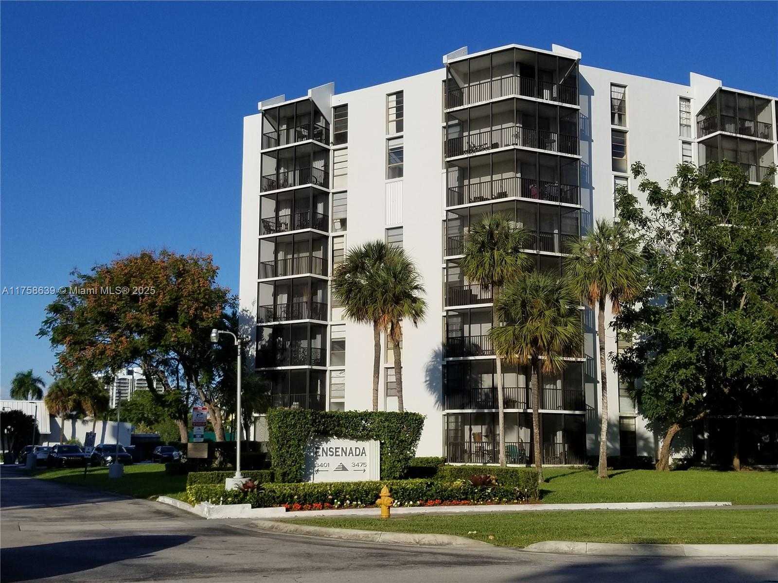 Small Image of 3475 NORTH COUNTRY CLUB DR #610, Aventura Number 4