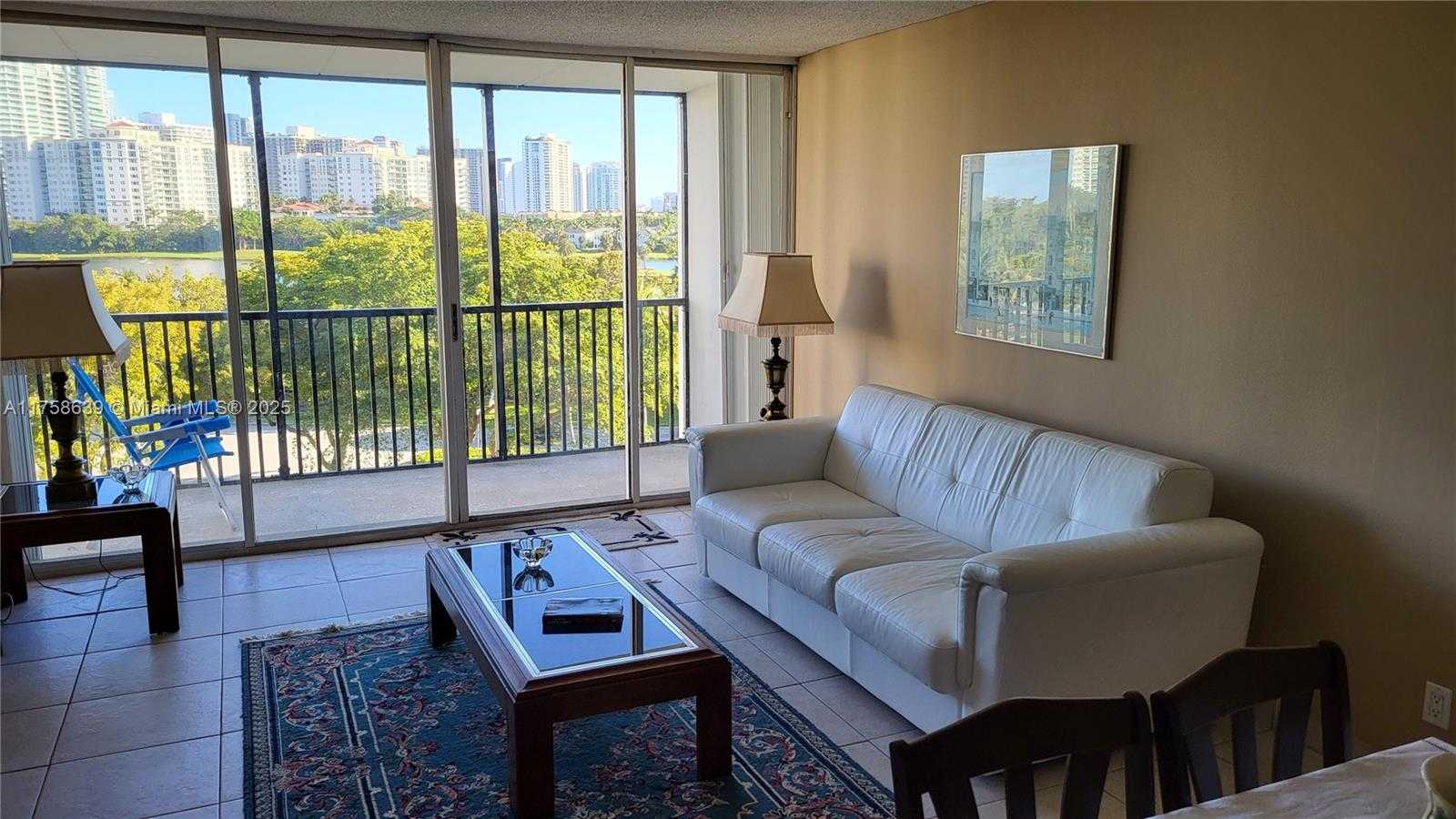 Small Image of 3475 NORTH COUNTRY CLUB DR #610, Aventura Number 7