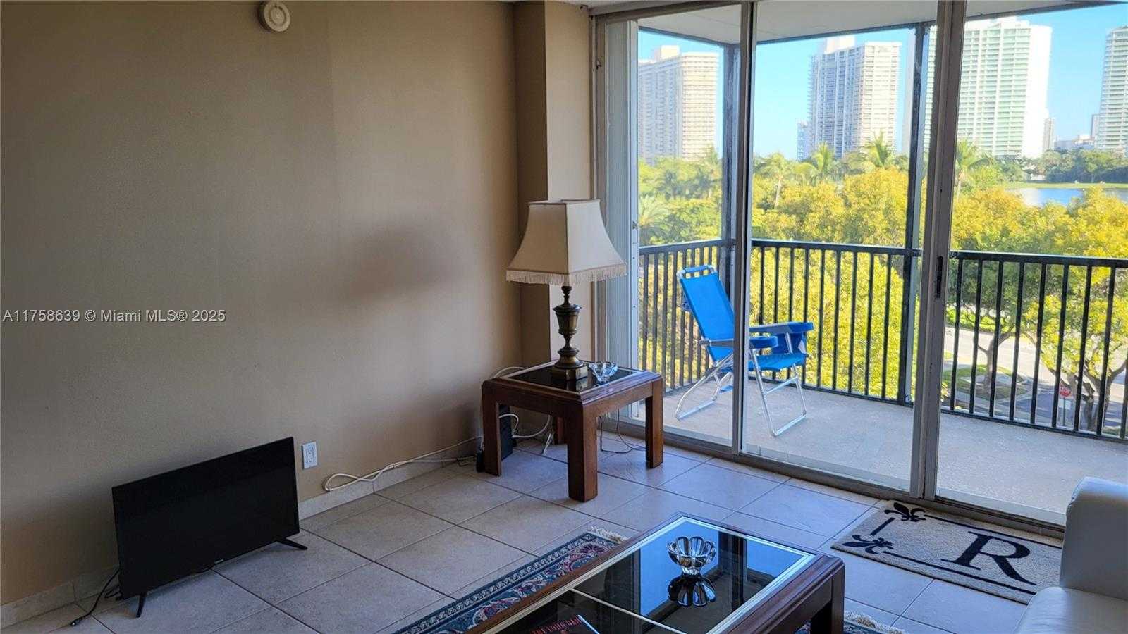 Small Image of 3475 NORTH COUNTRY CLUB DR #610, Aventura Number 9