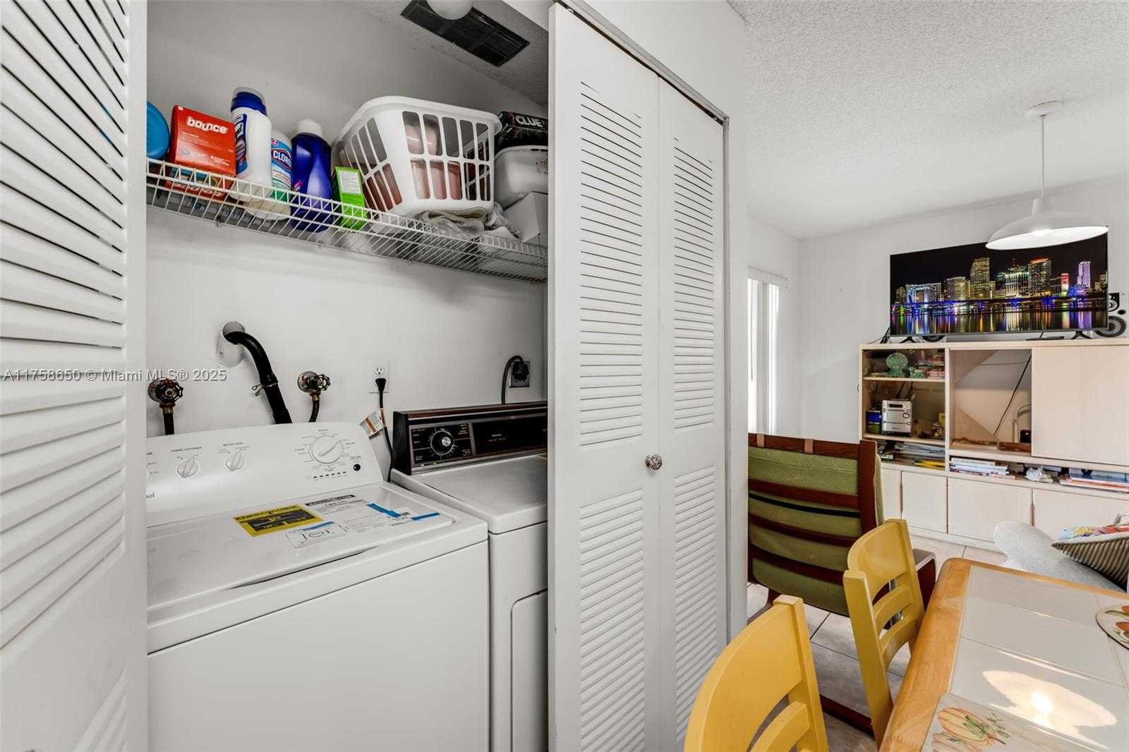 Small Image of 11060 SOUTH WEST 153RD CT, Miami Number 14