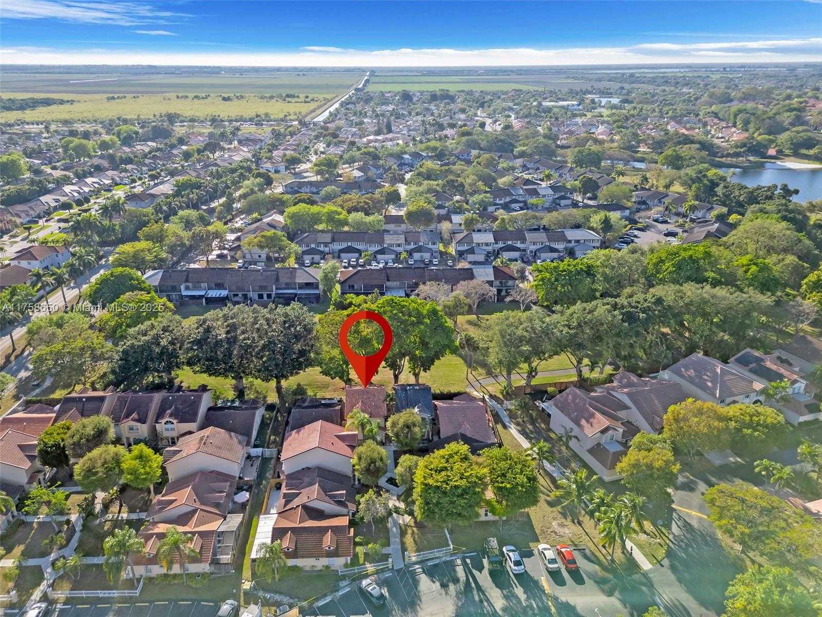 Small Image of 11060 SOUTH WEST 153RD CT, Miami Number 37
