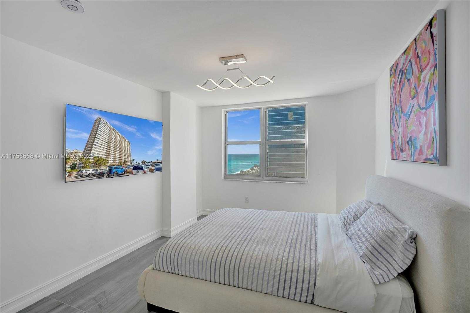 Small Image of 1950 SOUTH OCEAN DR #8J, Hallandale Beach Number 21