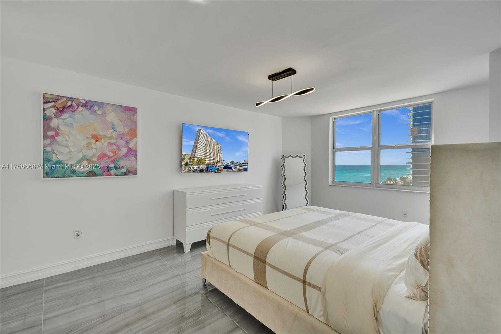 Small Image of 1950 SOUTH OCEAN DR #8J, Hallandale Beach Number 23