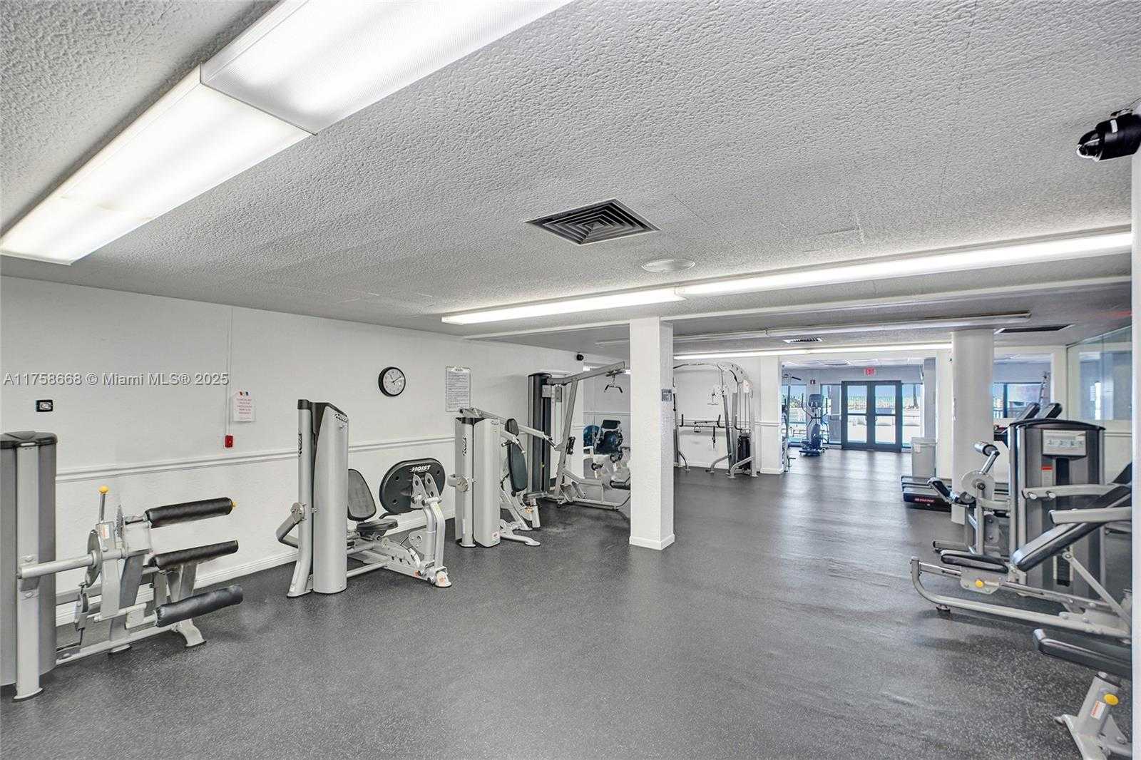 Small Image of 1950 SOUTH OCEAN DR #8J, Hallandale Beach Number 33