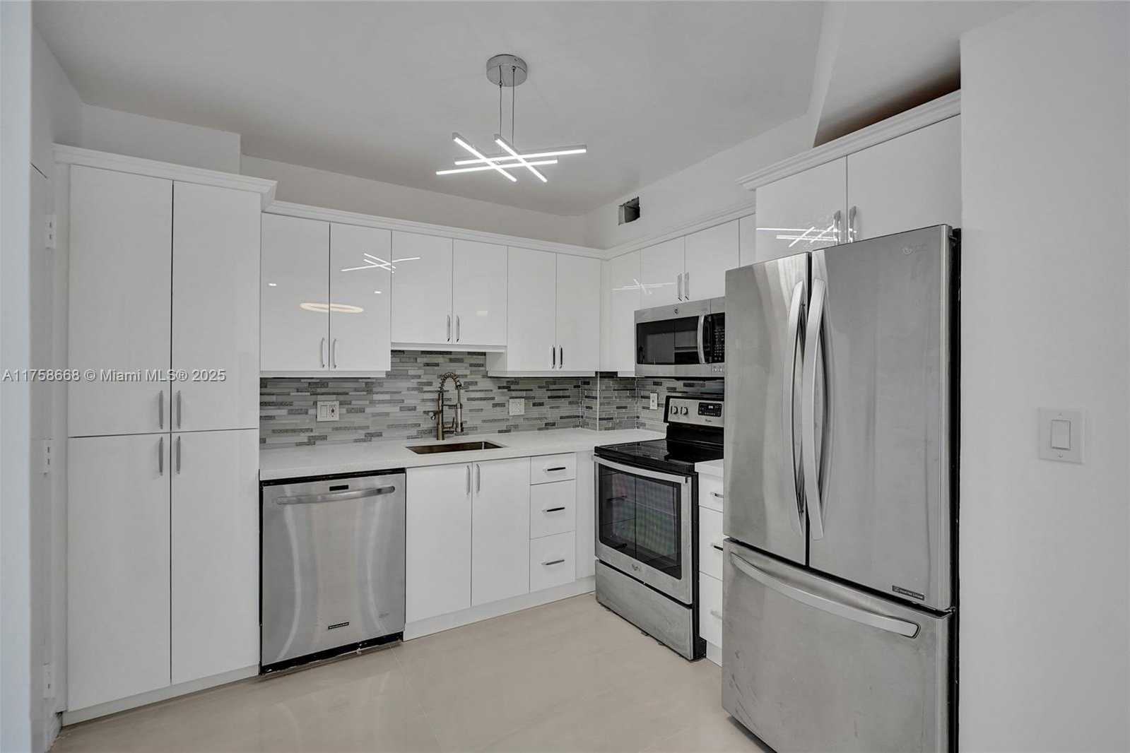 Small Image of 1950 SOUTH OCEAN DR #8J, Hallandale Beach Number 9