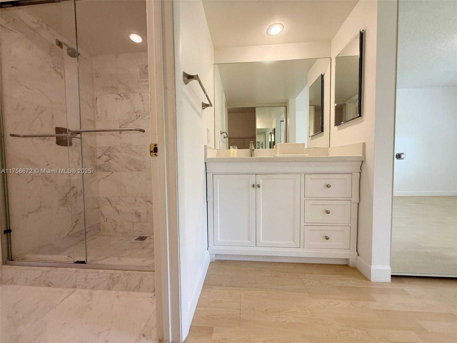 Small Image of 1504 SOUTH WHITEHALL DR #206, Davie Number 23