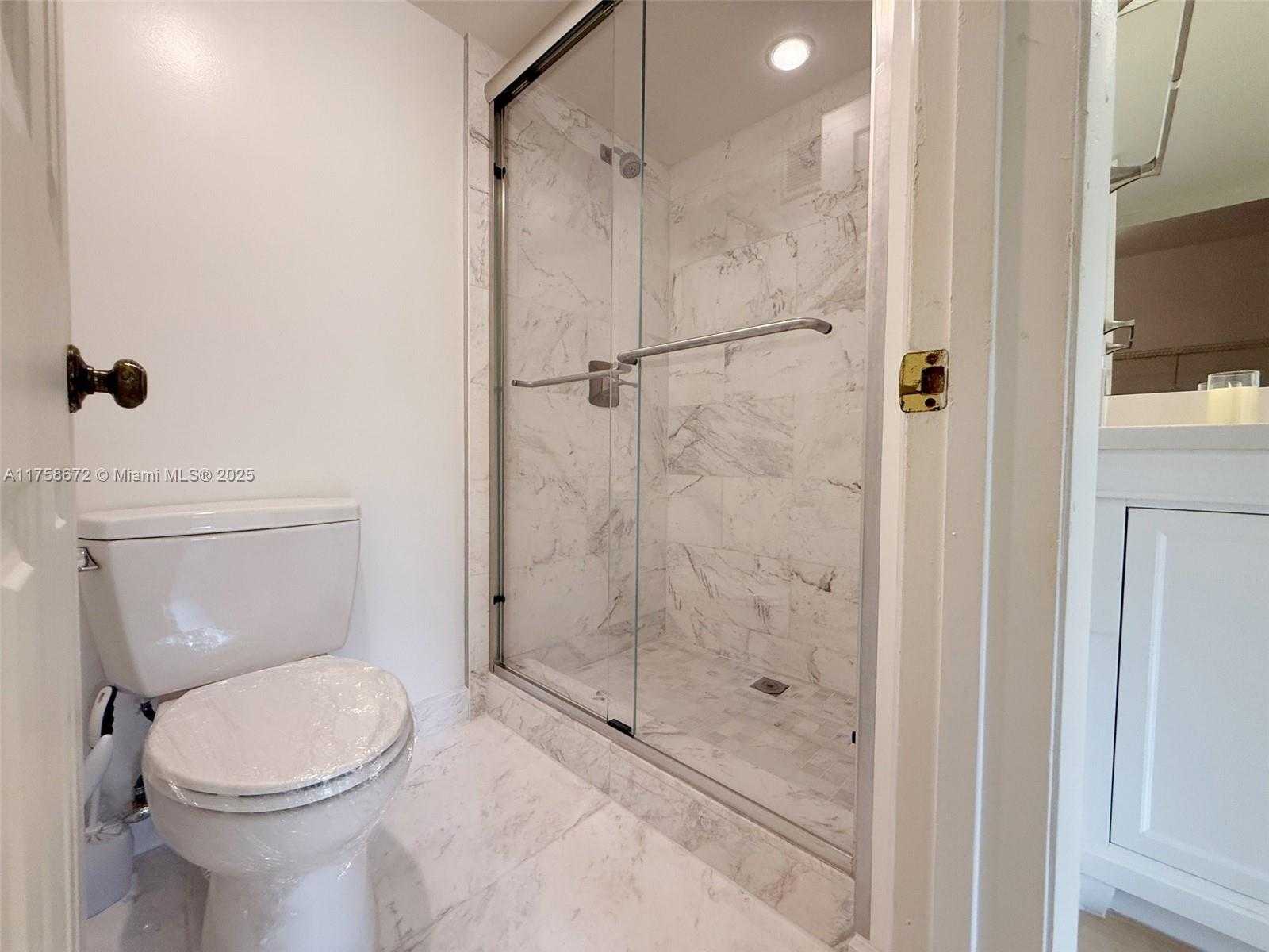 Small Image of 1504 SOUTH WHITEHALL DR #206, Davie Number 25