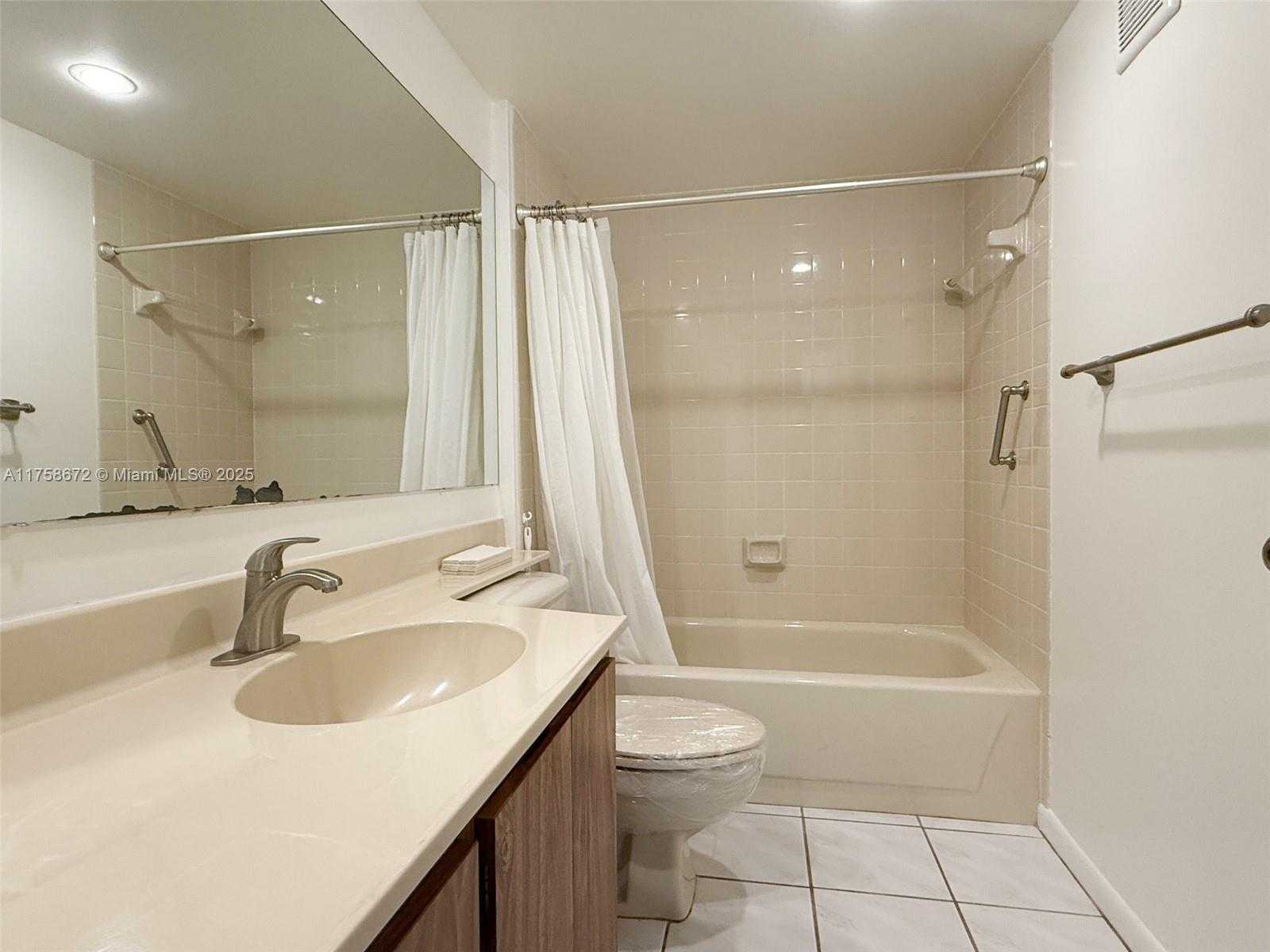 Small Image of 1504 SOUTH WHITEHALL DR #206, Davie Number 29