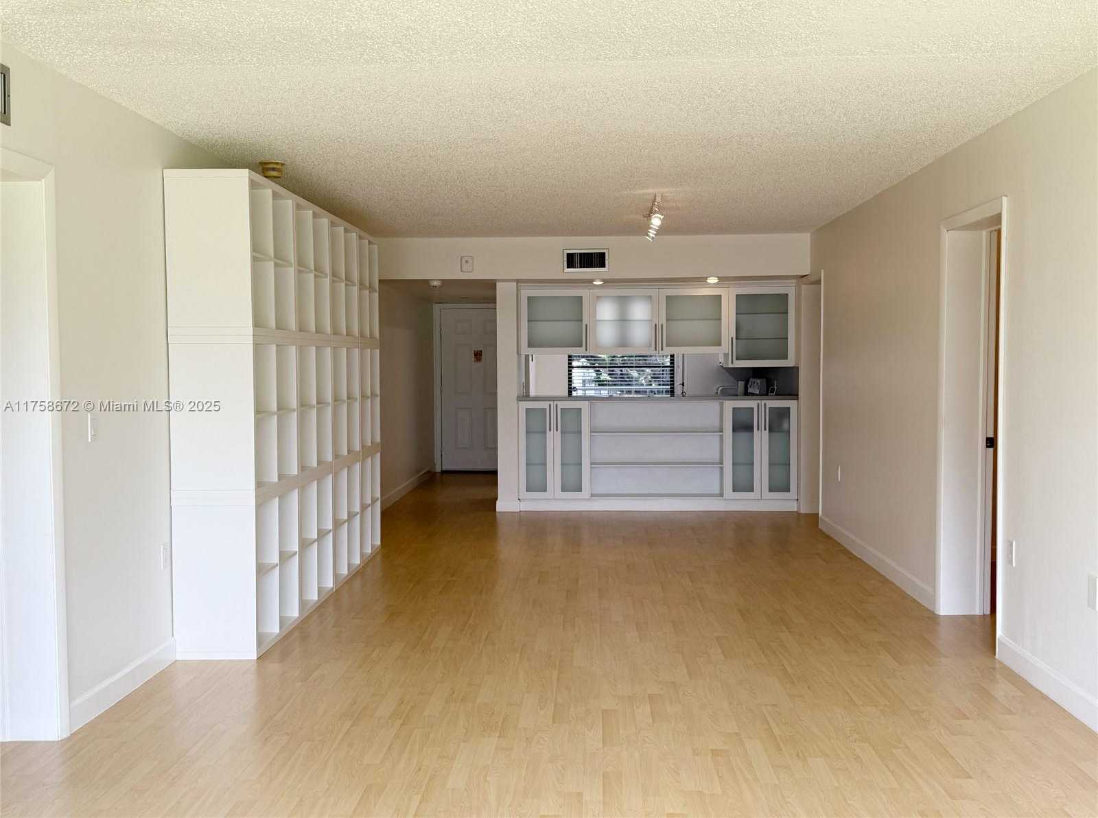 Small Image of 1504 SOUTH WHITEHALL DR #206, Davie Number 5
