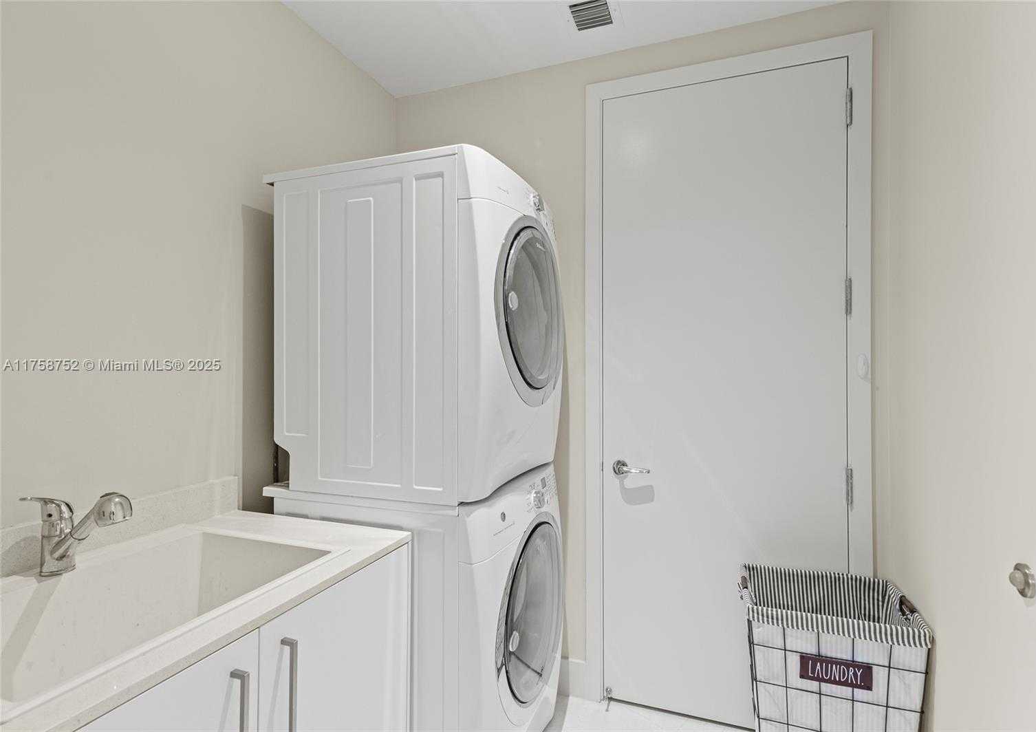 Small Image of 16901 COLLINS AVE #1203, Sunny Isles Beach Number 25