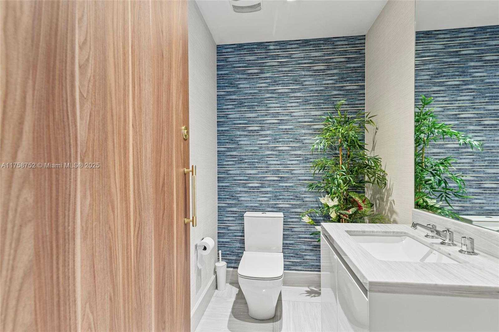 Small Image of 16901 COLLINS AVE #1203, Sunny Isles Beach Number 26