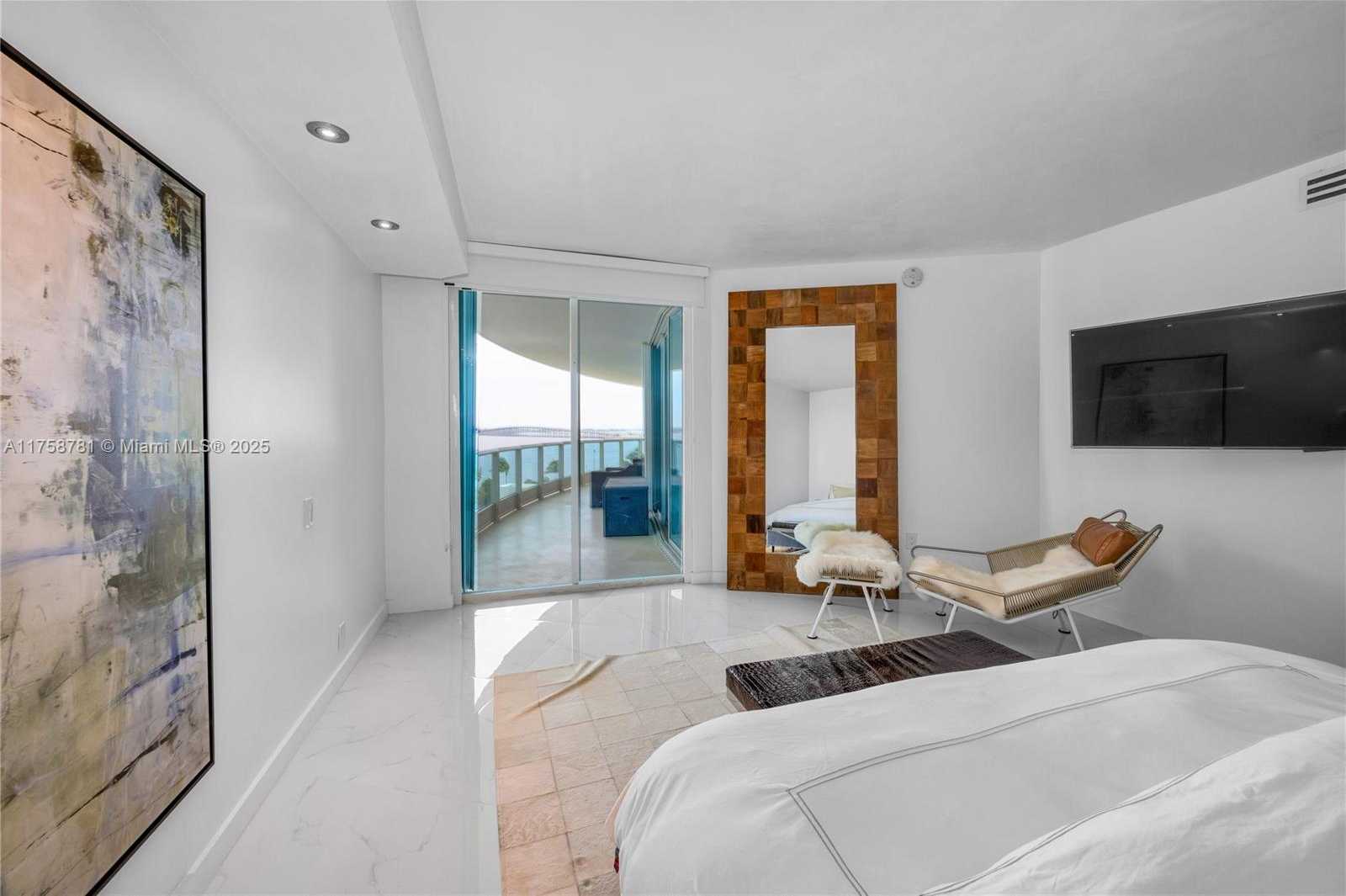 Small Image of 2127 BRICKELL AVE #801, Miami Number 16