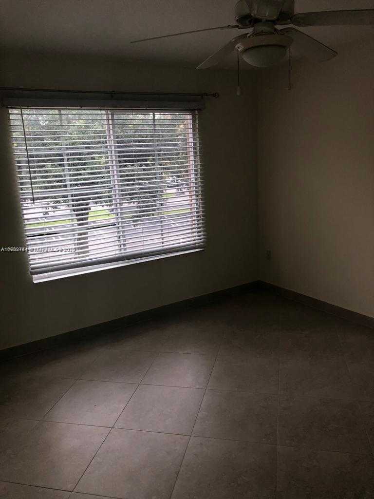 Imagen de Pequeño Objeto