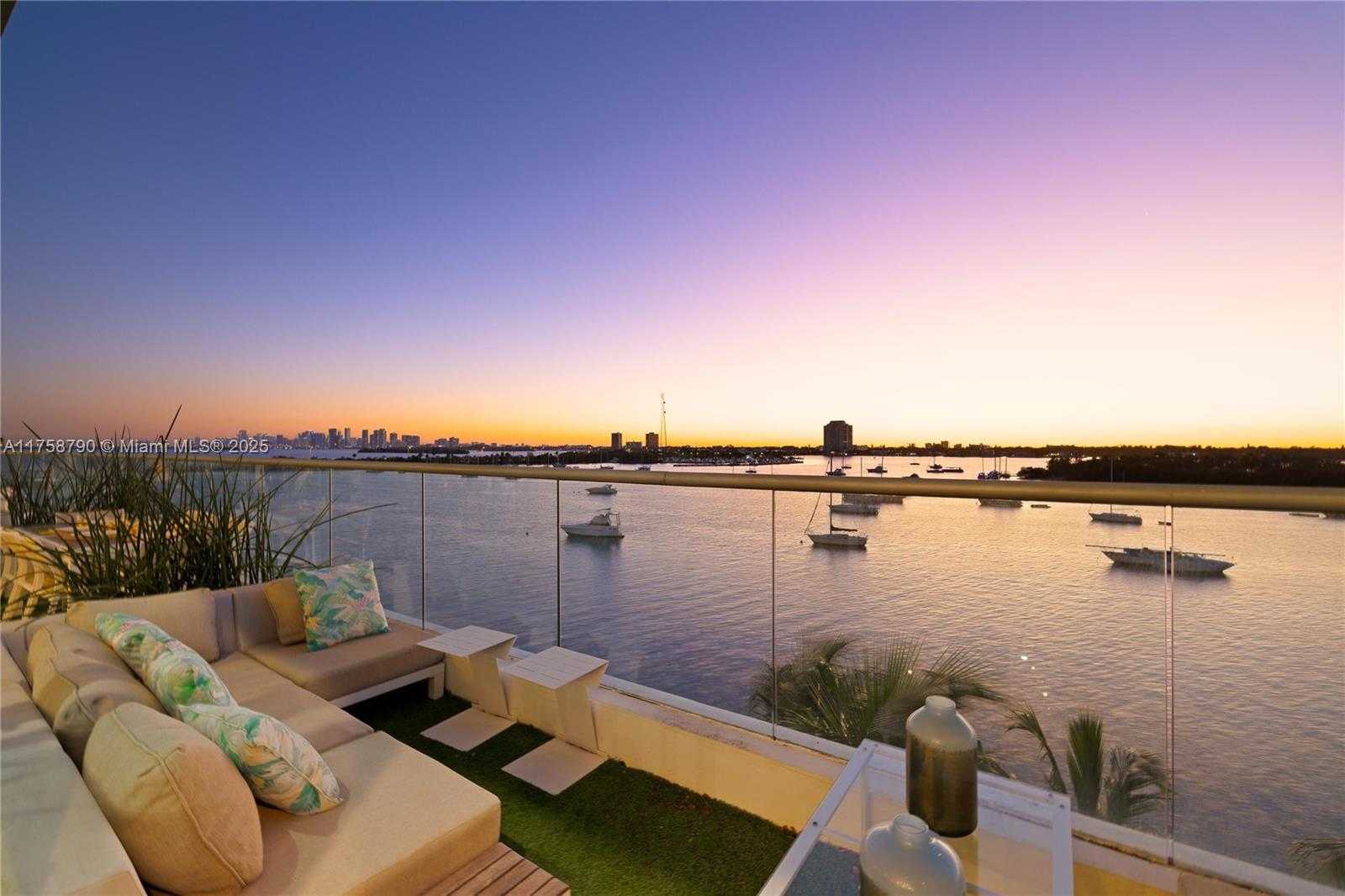Small Image of 7934 WEST DRIVE #501, North Bay Village Number 17