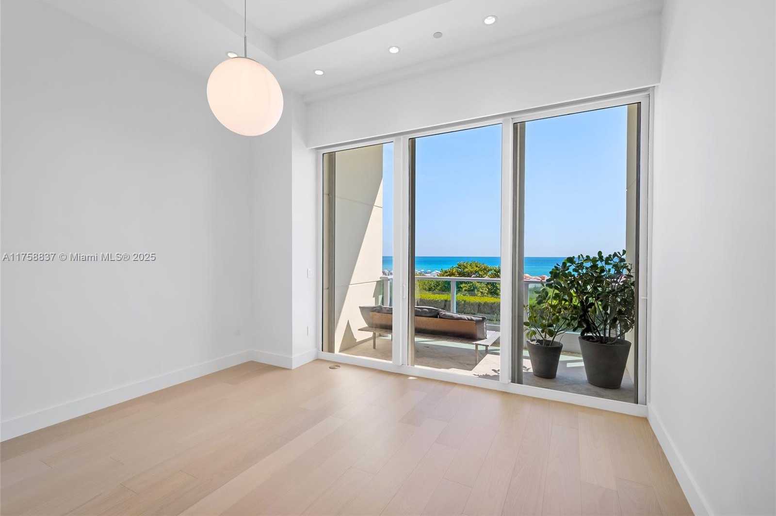 Small Image of 1455 OCEAN DR #BH-03, Miami Beach Number 13