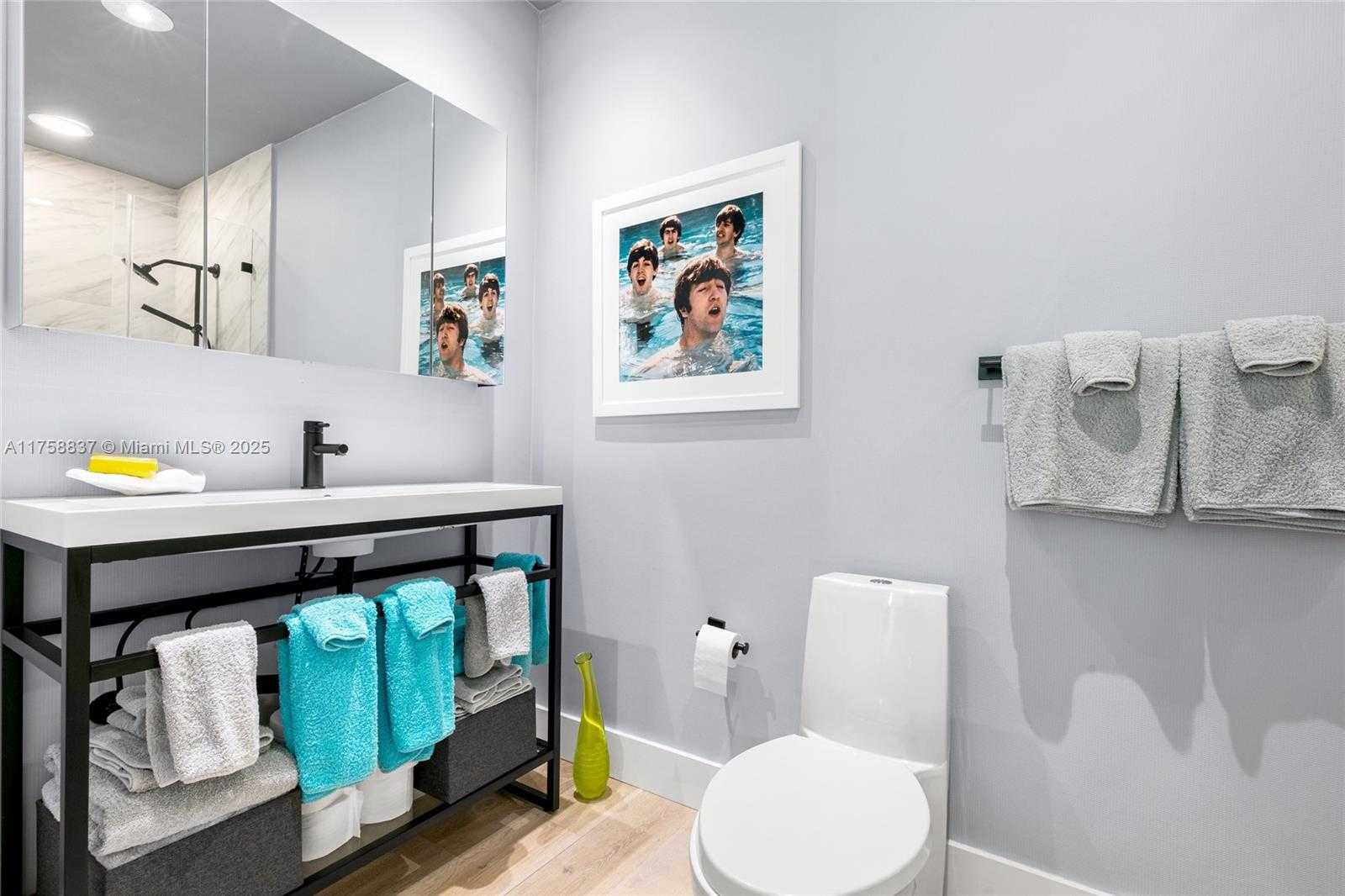 Small Image of 1455 OCEAN DR #BH-03, Miami Beach Number 16
