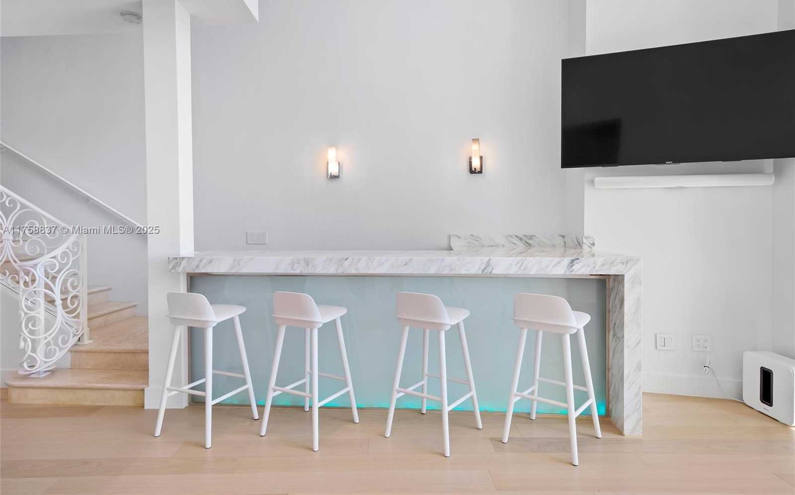 Small Image of 1455 OCEAN DR #BH-03, Miami Beach Number 4