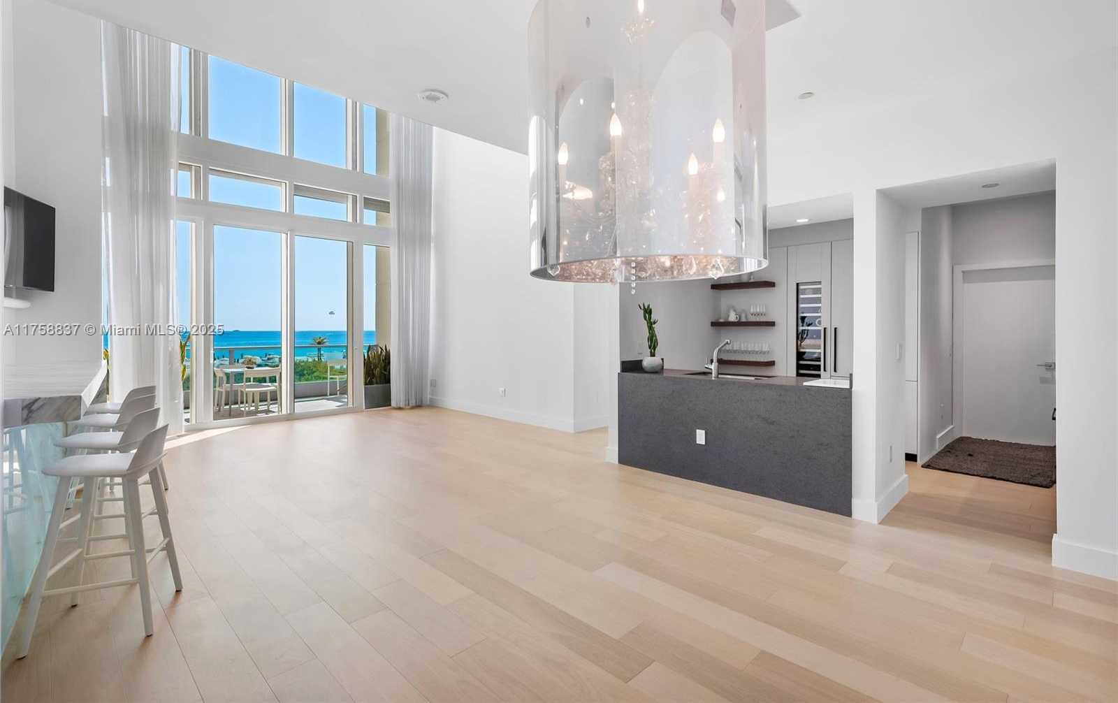 Small Image of 1455 OCEAN DR #BH-03, Miami Beach Number 7
