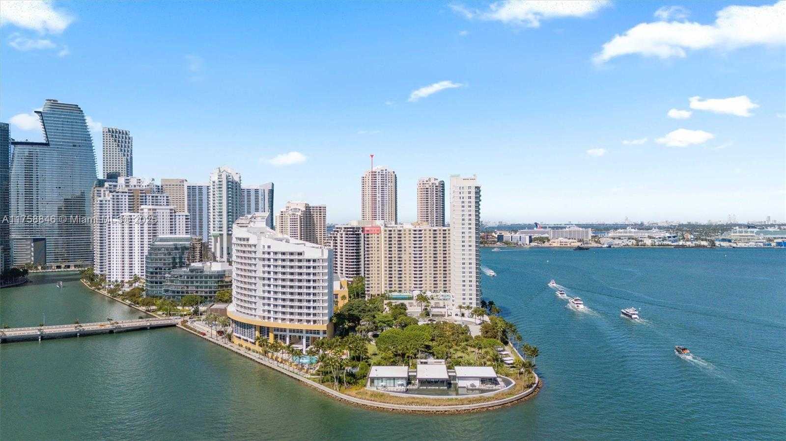 Small Image of 770 CLAUGHTON ISLAND DR #PH-18, Miami Number 4