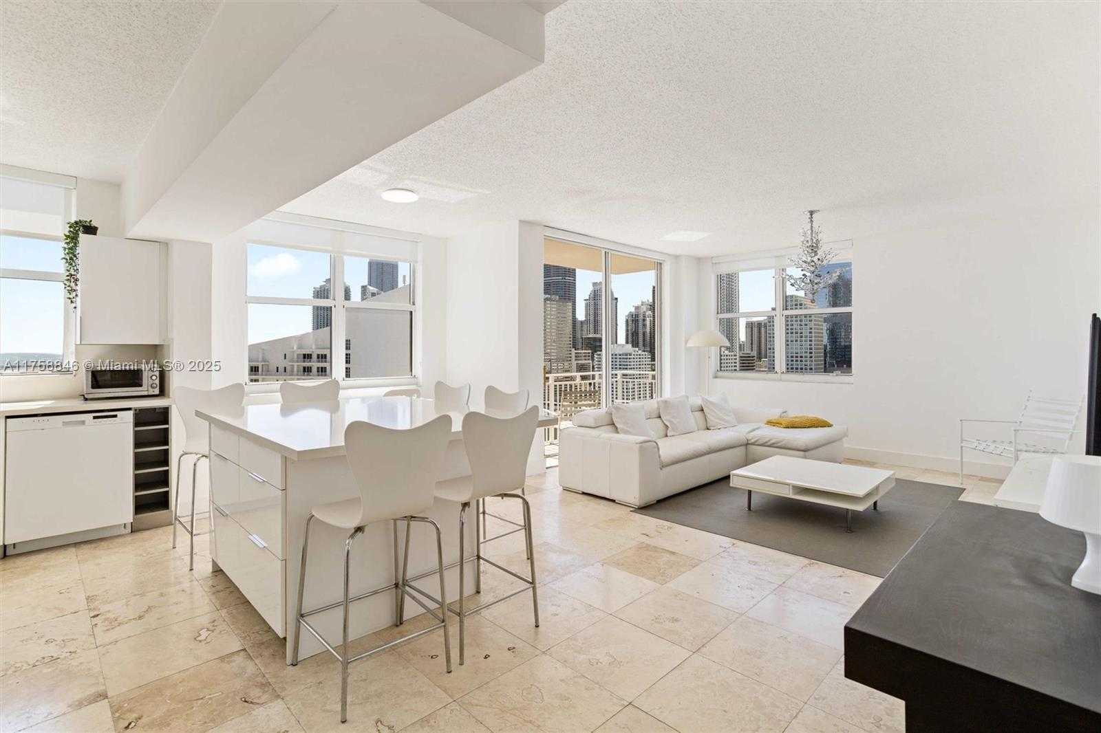 Small Image of 770 CLAUGHTON ISLAND DR #PH-18, Miami Number 6