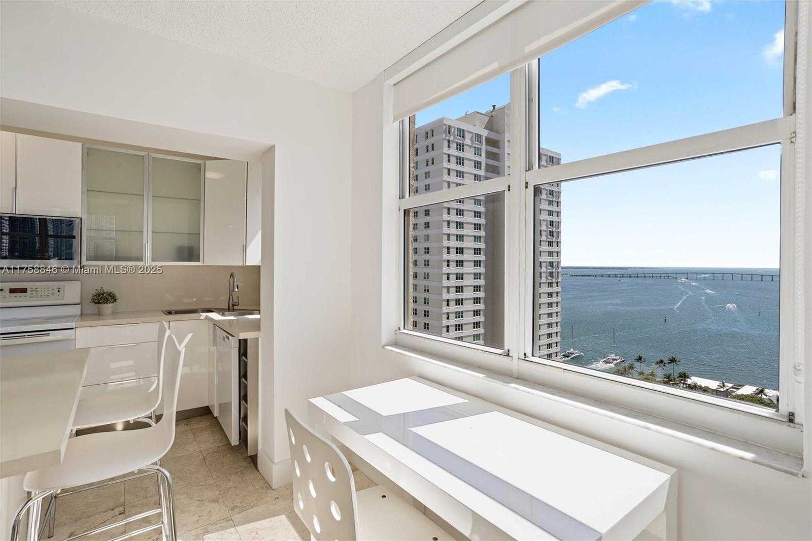 Small Image of 770 CLAUGHTON ISLAND DR #PH-18, Miami Number 8