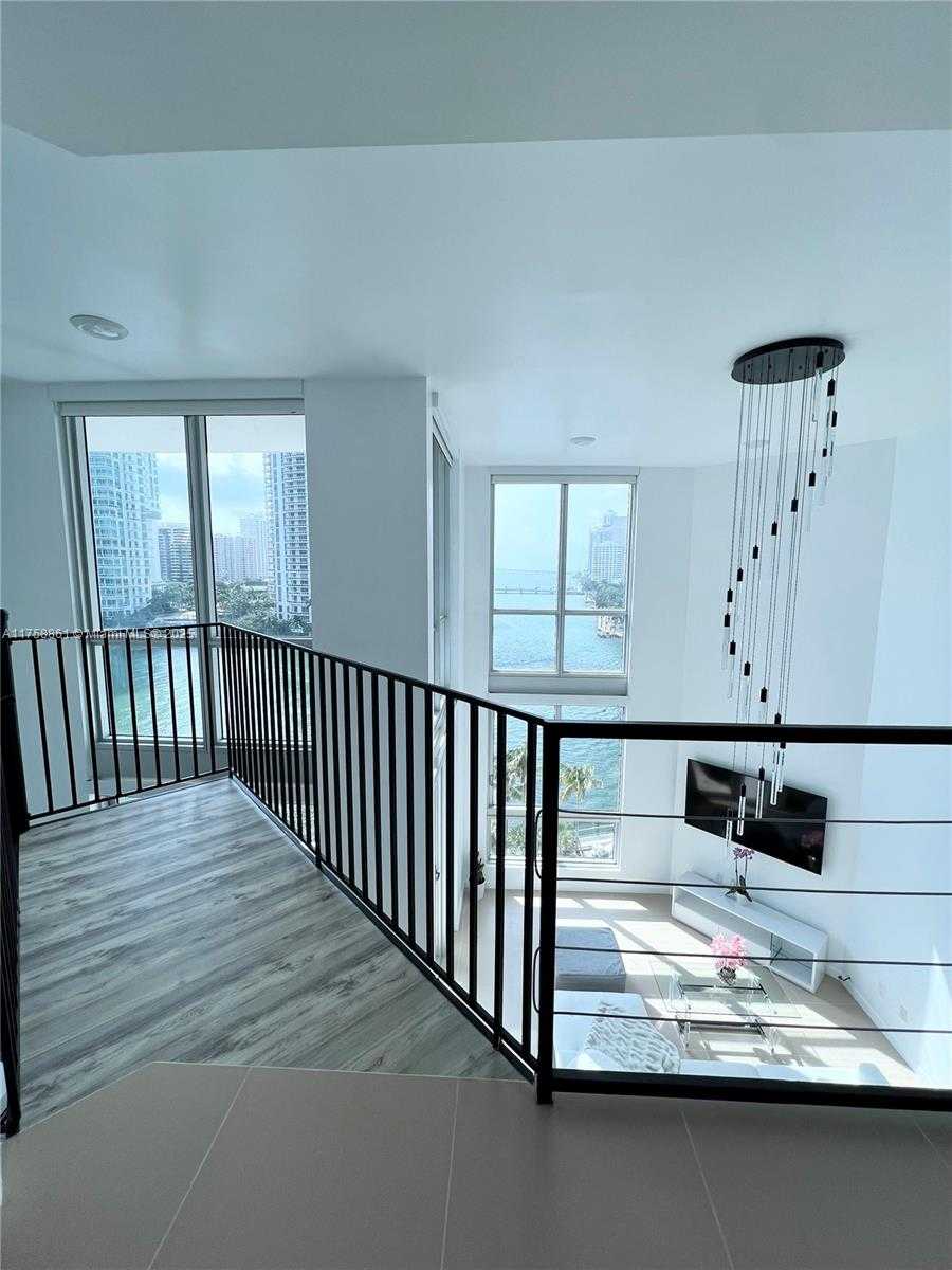 Small Image of 300 SOUTH BISCAYNE BLVD #L-814, Miami Number 11