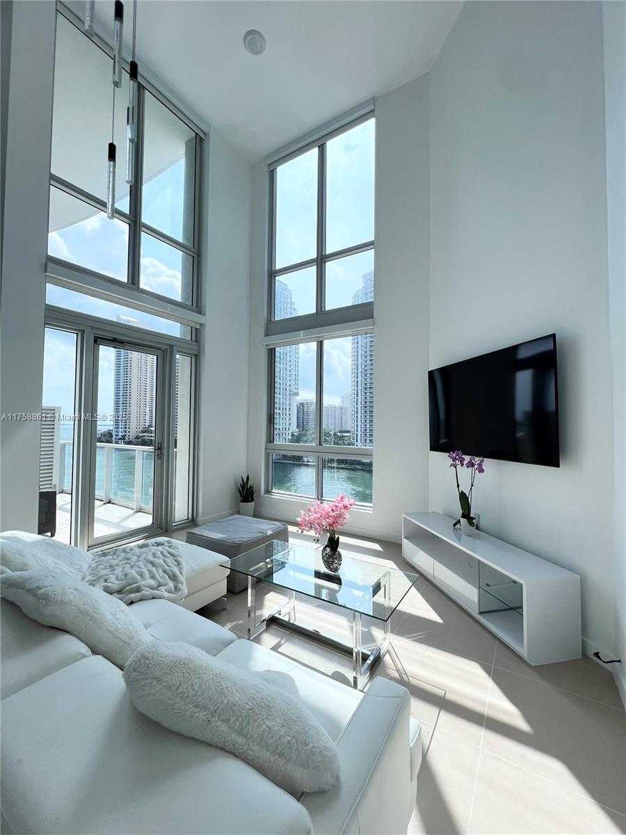 Small Image of 300 SOUTH BISCAYNE BLVD #L-814, Miami Number 2
